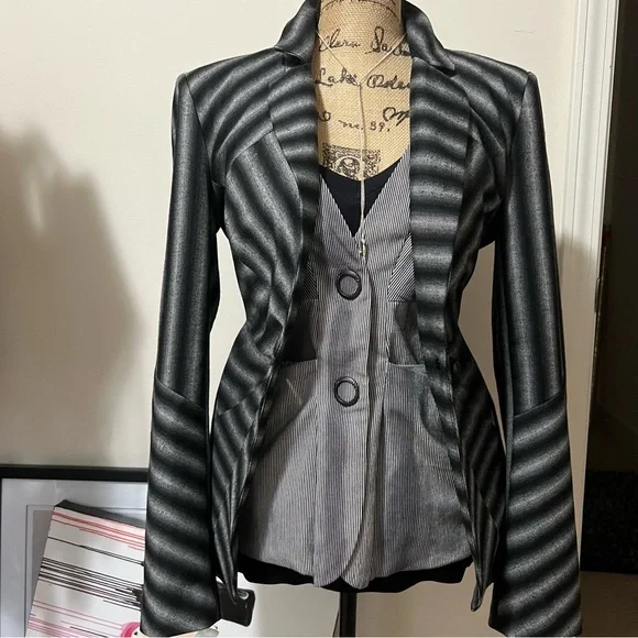 L.A.M.B. Pin Stripe Vest (RARE)-G/L-NWOT - Picture 12 of 16